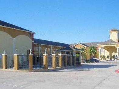 Regency & - 2* Baytown