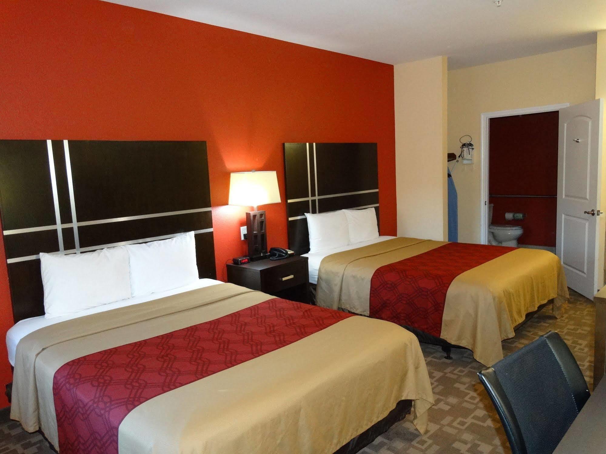 Regency & - Motel