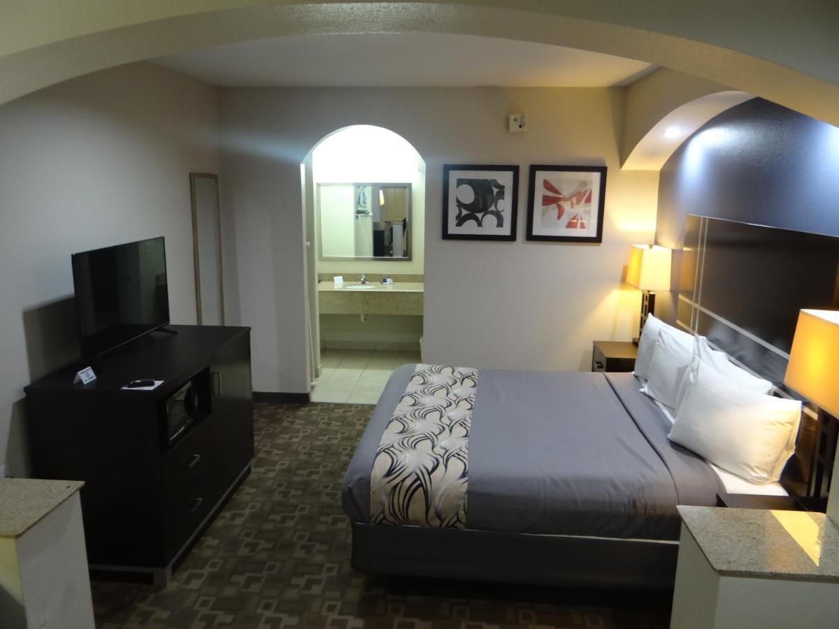 Regency & - Motel Baytown